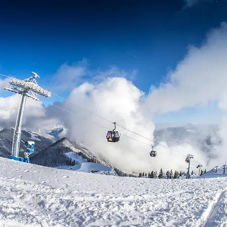 Landhaus Kostenzer Holiday home Fuegen