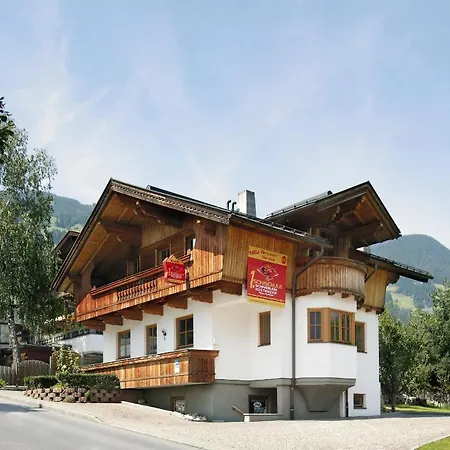 Landhaus Kostenzer * Fuegen